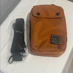 IHKWIP NYLON PPE CARRIER CROSSBODY CLASSIC